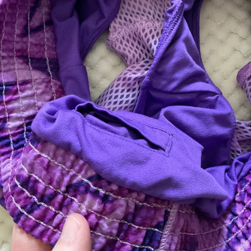Under Armour Mesh Shorts‎ - Purple - Size Medium